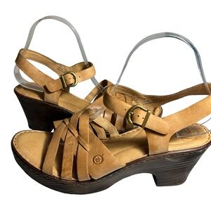 Born Tan Sandals with Adjustable Ankle Strap and Chunky Heel